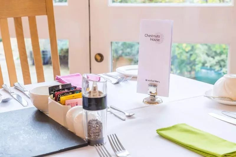 Fotos del hotel Chestnuts House:  21