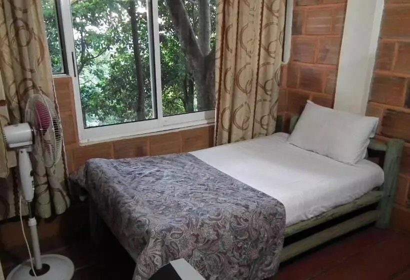 Fotos del hotel Forest Cottages:  2