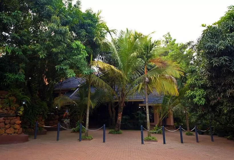 Fotos del hotel Forest Cottages:  24