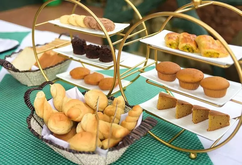 Fotos del hotel Forest Cottages:  22