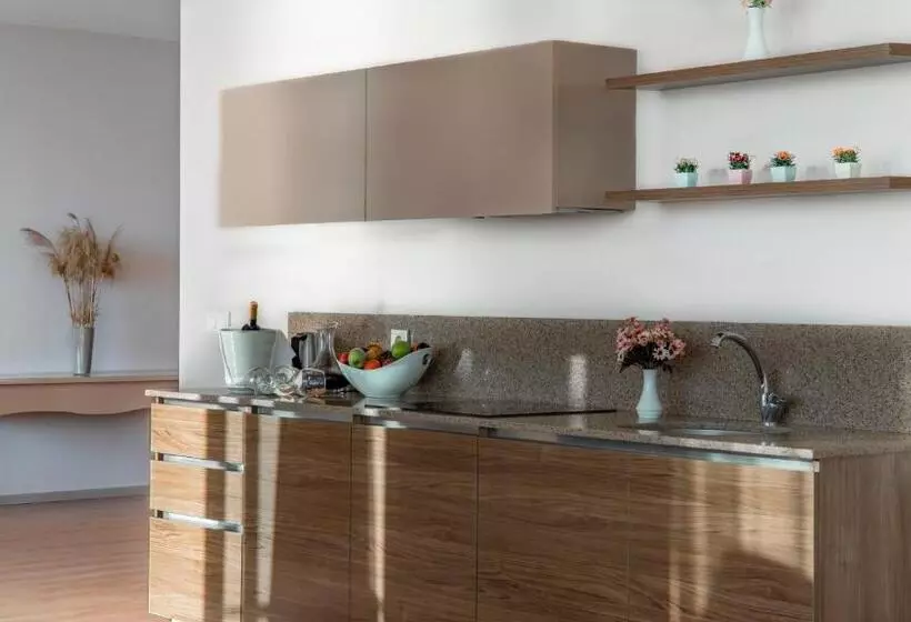 Fotos del hotel Ladies Beach Residence Family Suites:  12