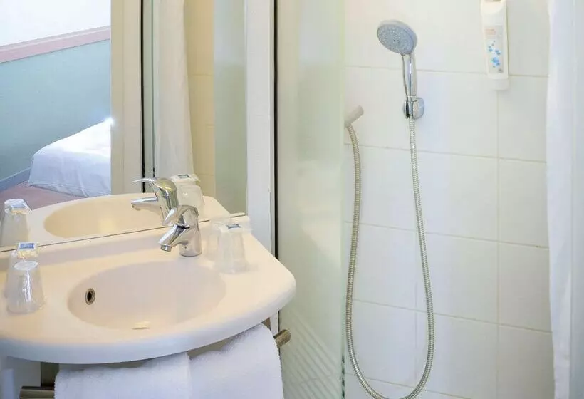 Fotos del hotel Ibis Budget Marseille Valentine:  15