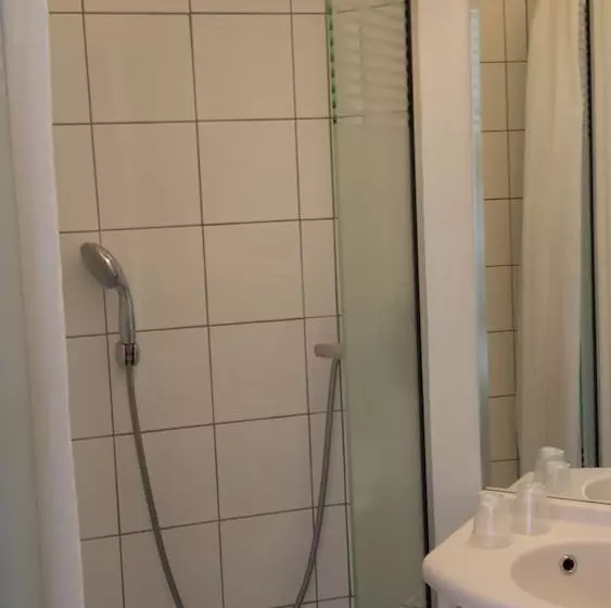 Fotos del hotel Ibis Budget Marseille Valentine:  8