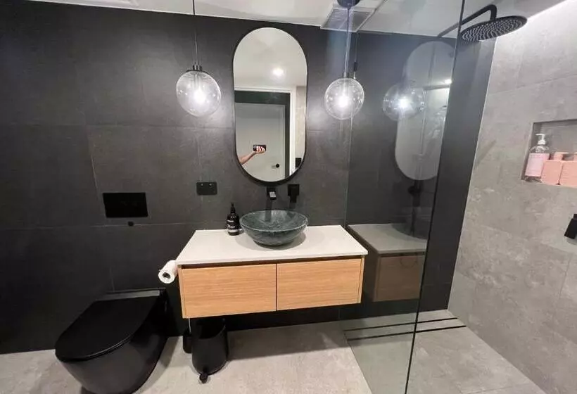 Fotos del hotel Breakers North Absolute Beachfront Apartments:  18