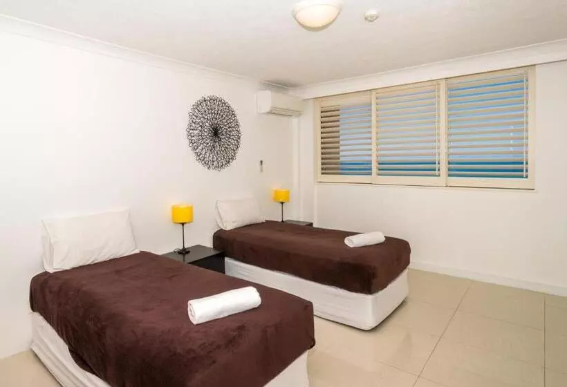 Fotos del hotel Breakers North Absolute Beachfront Apartments:  21