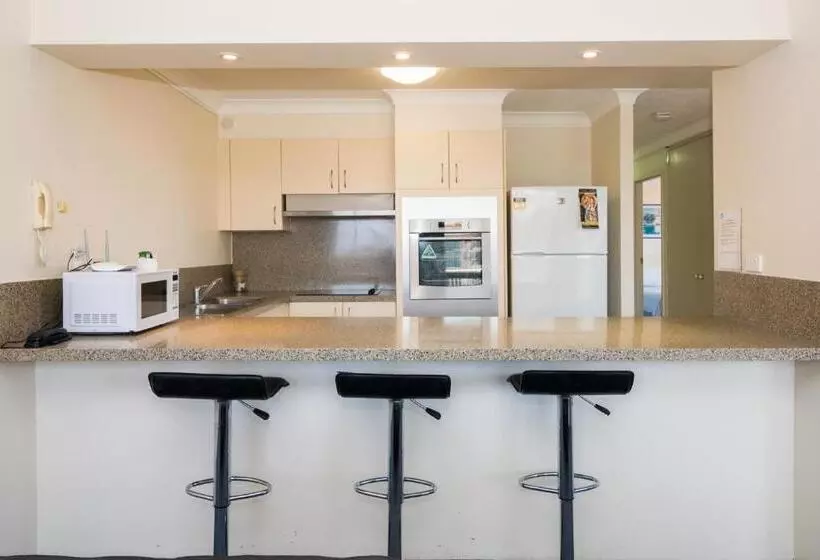 Fotos del hotel Breakers North Absolute Beachfront Apartments:  7