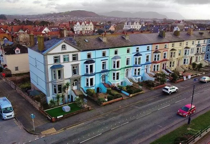 Fotos del hotel St. Hilary Guest House:  20