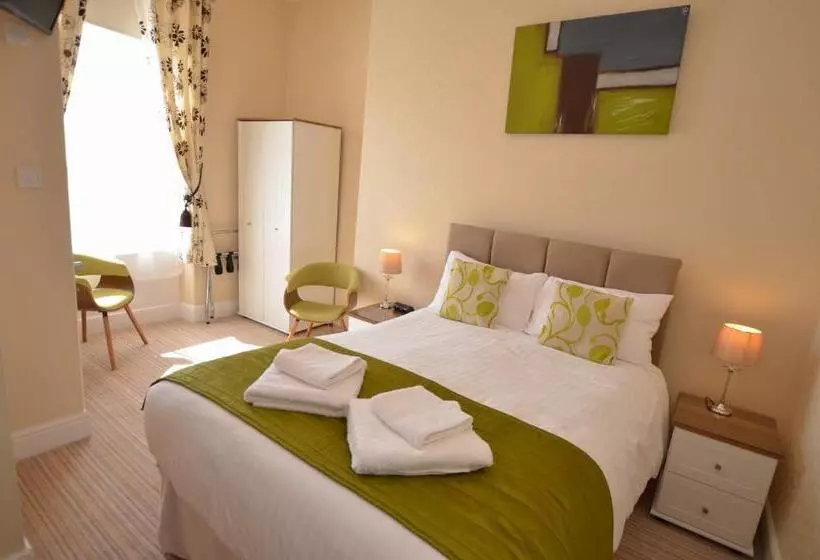 Fotos del hotel St. Hilary Guest House:  14