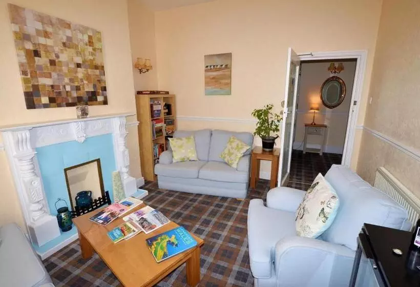 Fotos del hotel St. Hilary Guest House:  2