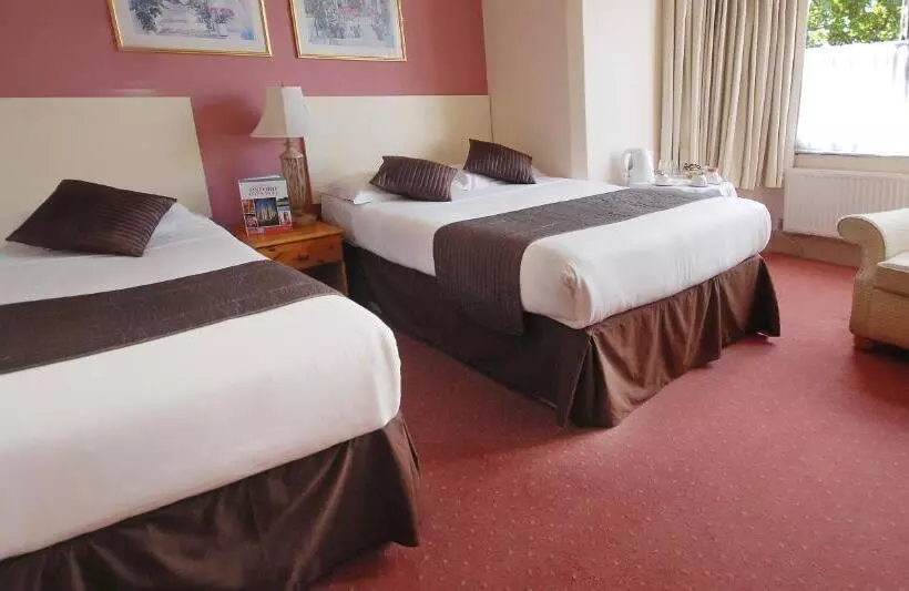 Fotos del hotel Tree Hotel At Iffley:  5