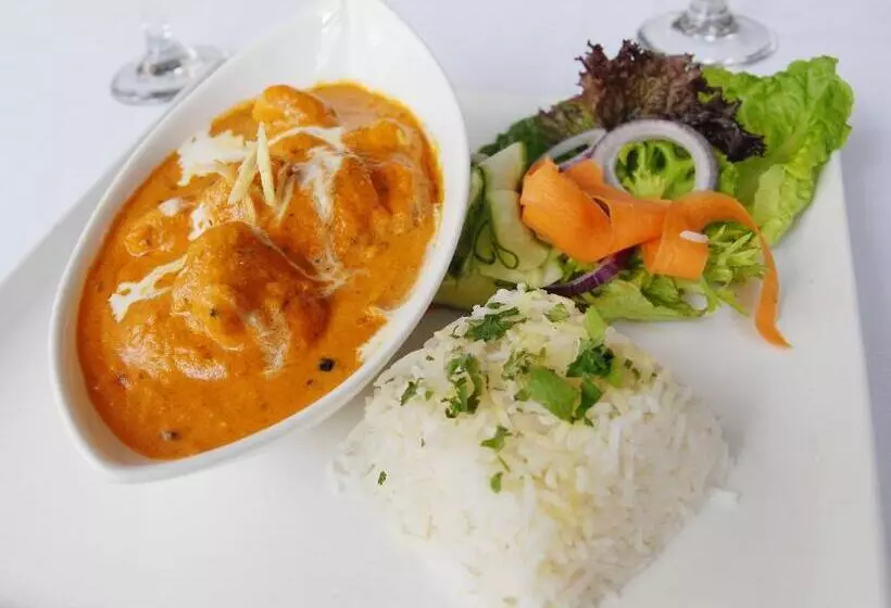 Fotos del hotel Tree Hotel At Iffley:  2