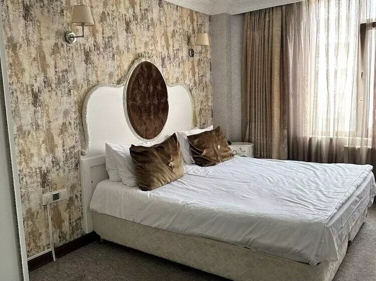 Fotos del hotel Port  Tophane:  2