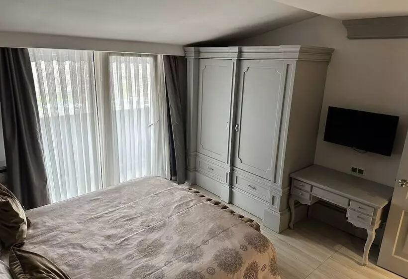 Fotos del hotel Port  Tophane:  25