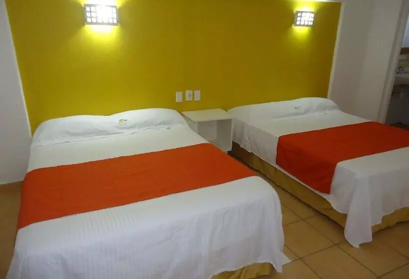 Fotos del hotel Concierge Plaza San Rafael:  3