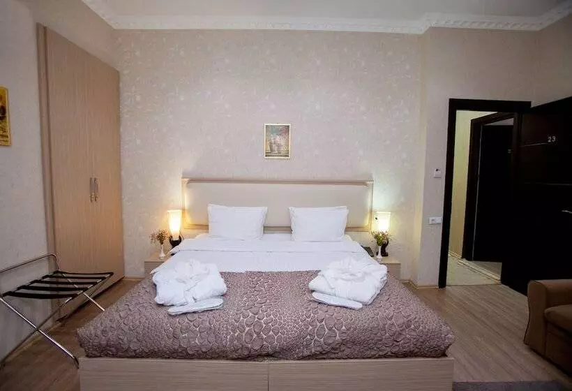 Fotos del hotel Rustaveli Palace:  21