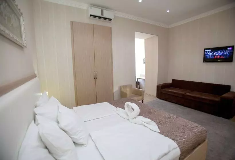 Fotos del hotel Rustaveli Palace:  14