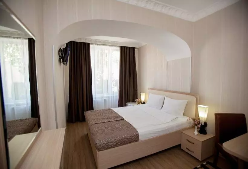 Fotos del hotel Rustaveli Palace:  8