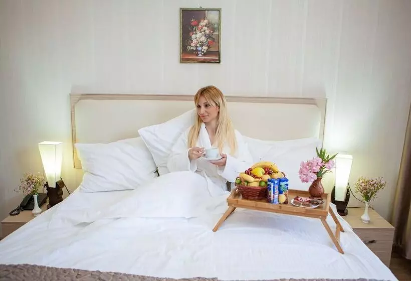 Fotos del hotel Rustaveli Palace:  12