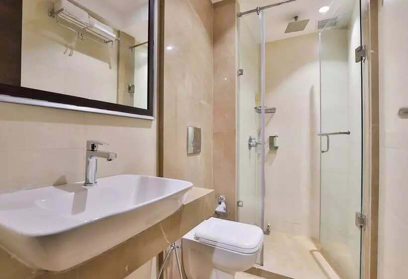 Fotos del hotel Collection O 30006 Ambawadi:  5