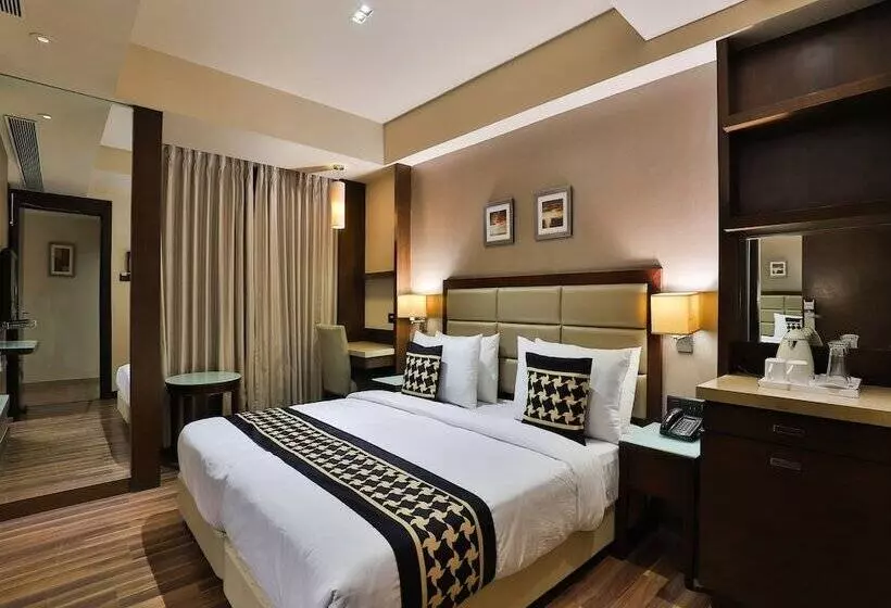 Fotos del hotel Collection O 30006 Ambawadi:  10