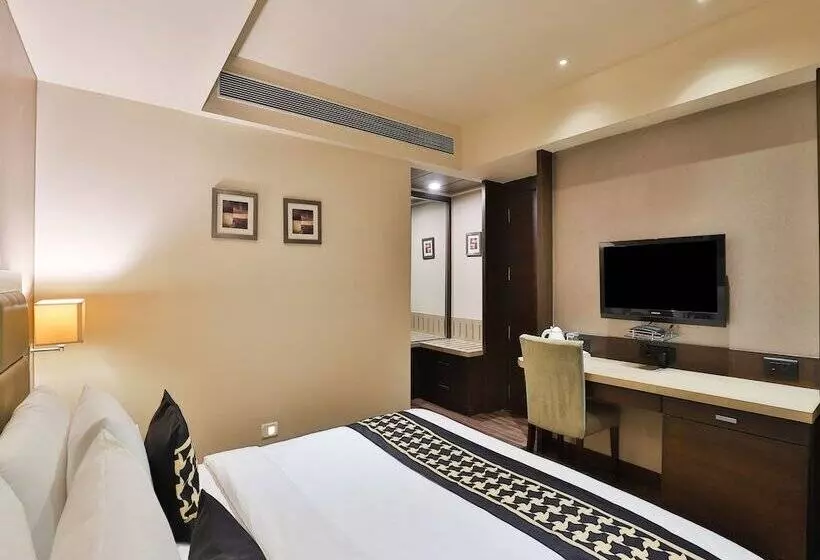 Fotos del hotel Collection O 30006 Ambawadi:  12