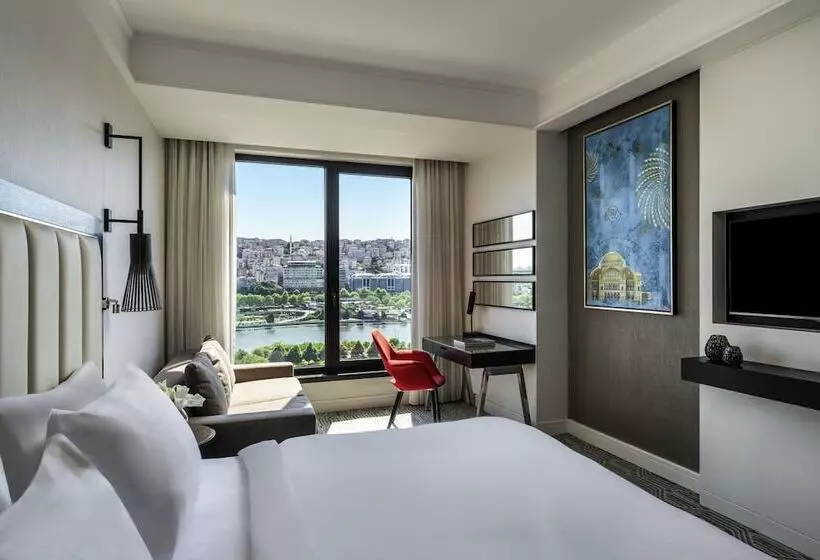 Movenpick Hotel Istanbul Golden Horn