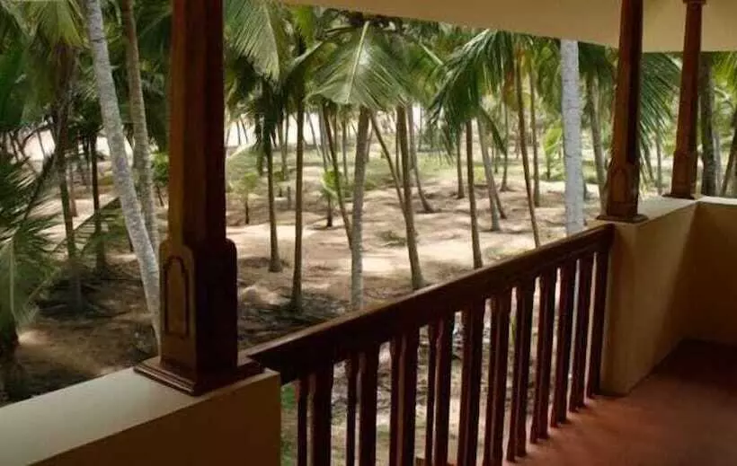 Fotos del hotel Palmleaves Beach Resort:  12