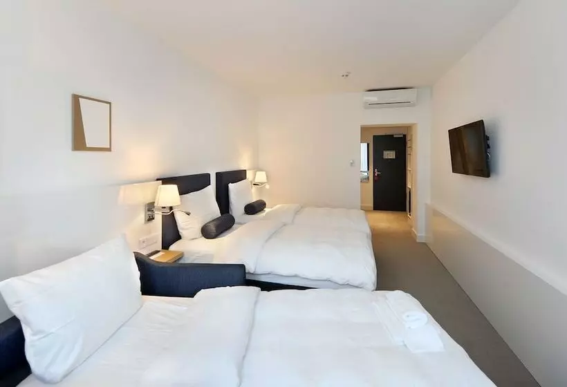 Fotos del hotel Vi Vadi Hotel Bayer 89:  5