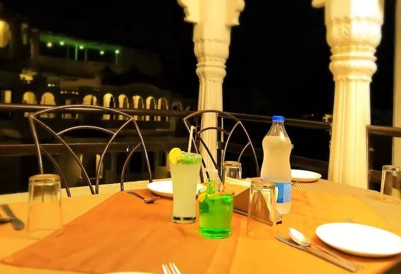 Fotos del hotel Royal Pratap Niwas:  21