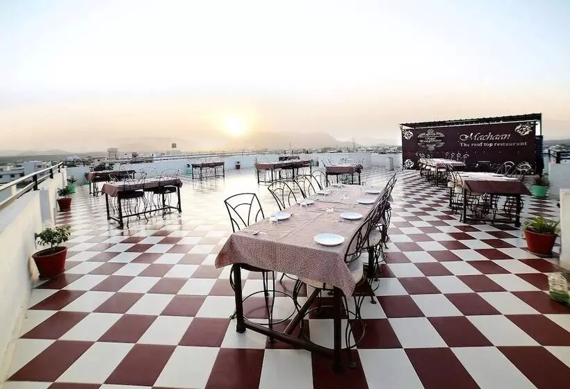 Fotos del hotel Royal Pratap Niwas:  17