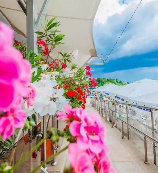 Fotos del hotel Mirage:  14