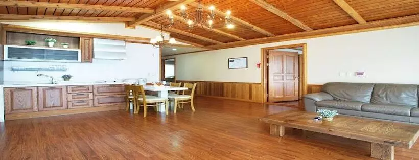 Fotos del hotel Uts Village:  7