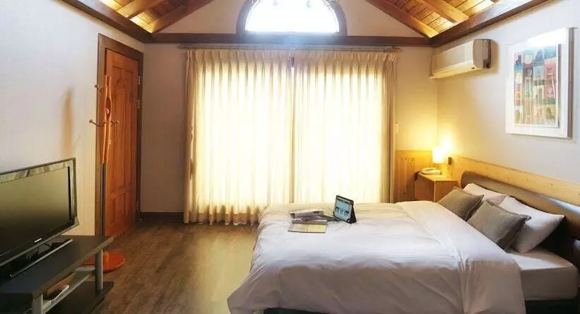 Fotos del hotel Uts Village:  18