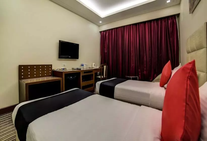 Fotos del hotel Capital O 28618 New Haven:  21