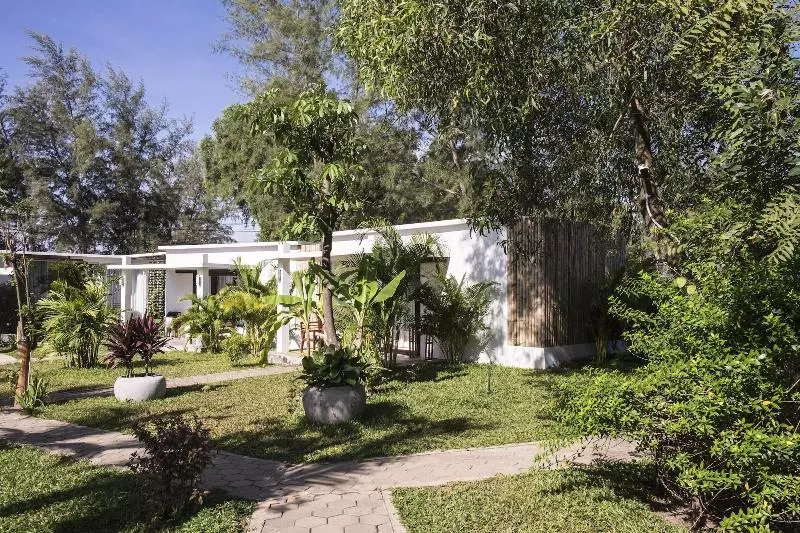 Fotos del hotel Sahaa Beach Resort:  14