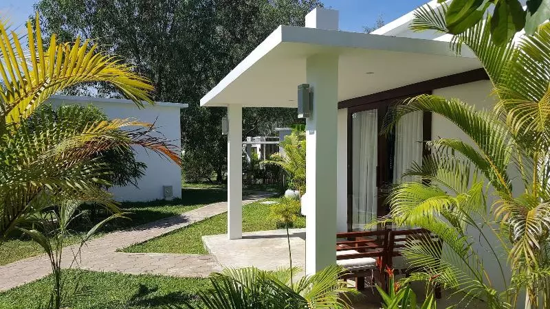 Fotos del hotel Sahaa Beach Resort:  20