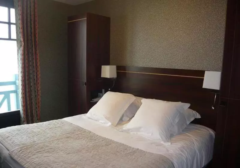 Fotos del hotel Ambassadeurs Logis:  18