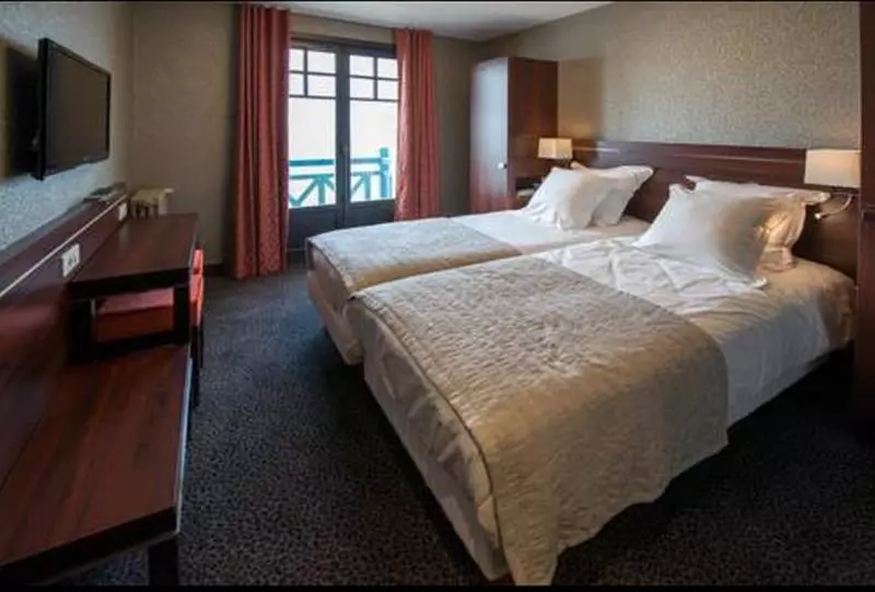 Fotos del hotel Ambassadeurs Logis:  22