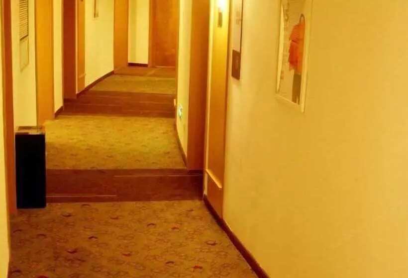 Fotos del hotel Ibis Ningbo Tianyi Square:  14