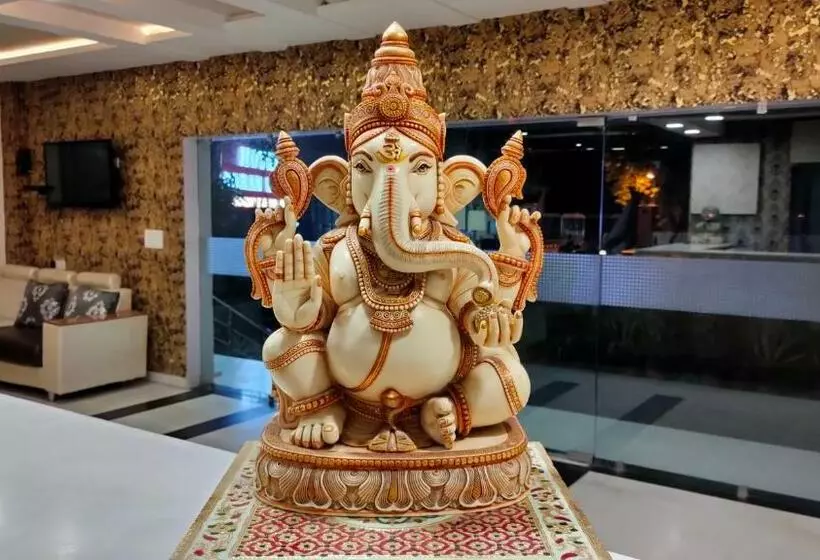 Fotos del hotel Karan Vilas:  15