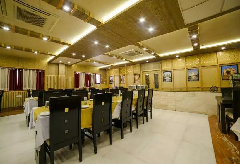 Fotos del hotel Karan Vilas:  20