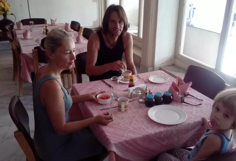 Fotos del hotel Meghniwas:  3