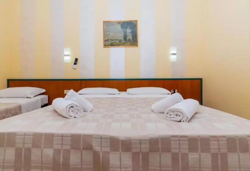 Fotos del hotel Center 3:  6