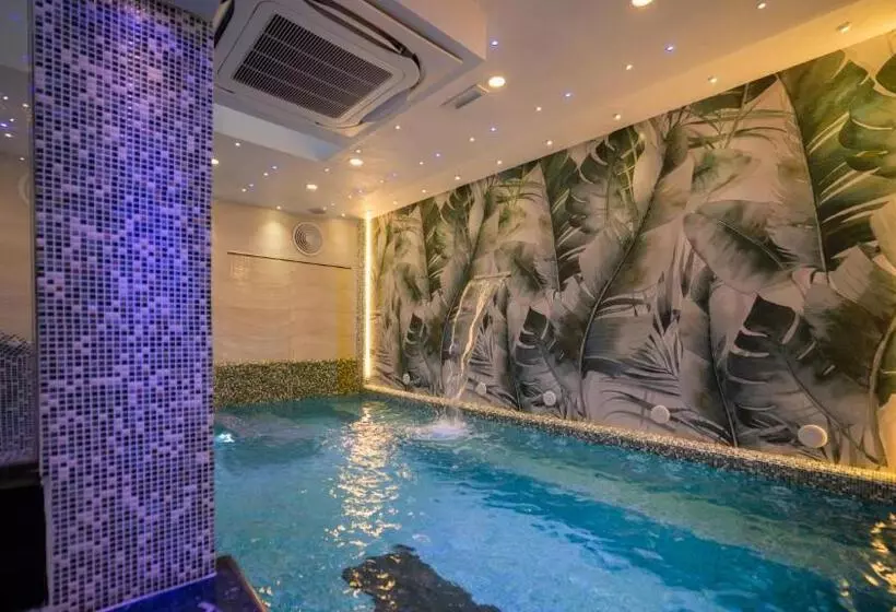 Fotos del hotel Center 3:  2