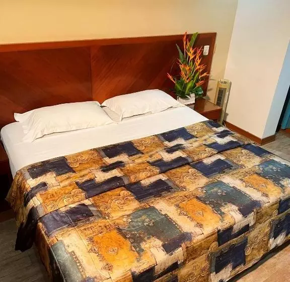 Fotos del hotel Esencia Suites:  2