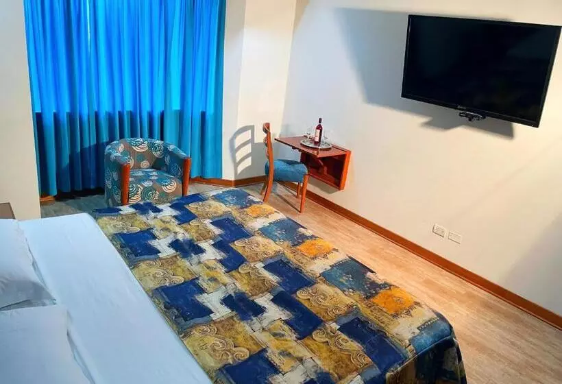 Fotos del hotel Esencia Suites:  10