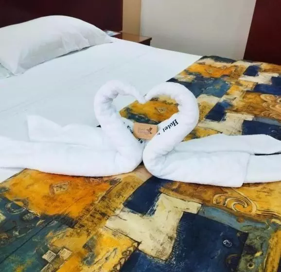 Fotos del hotel Esencia Suites:  15