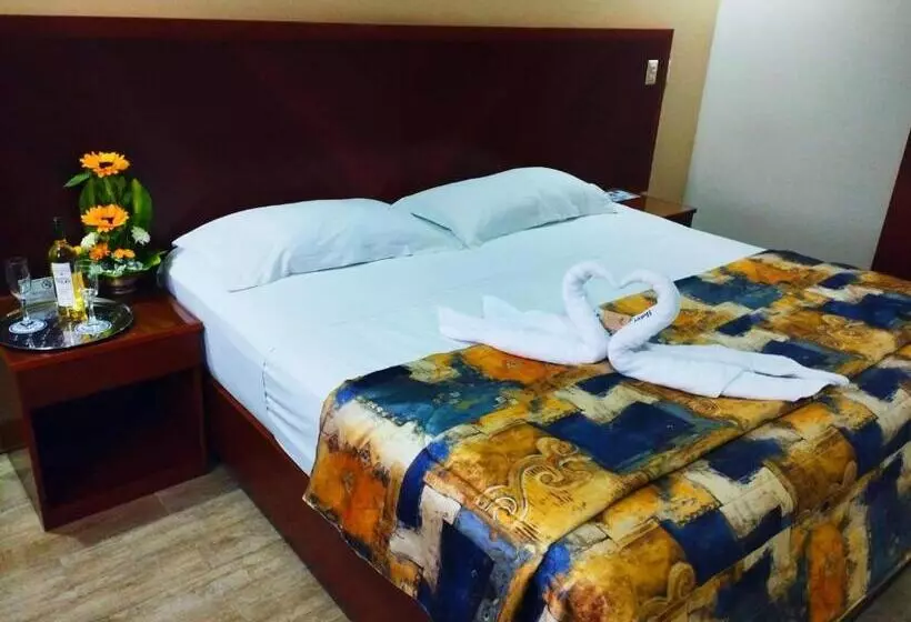 Fotos del hotel Esencia Suites:  11