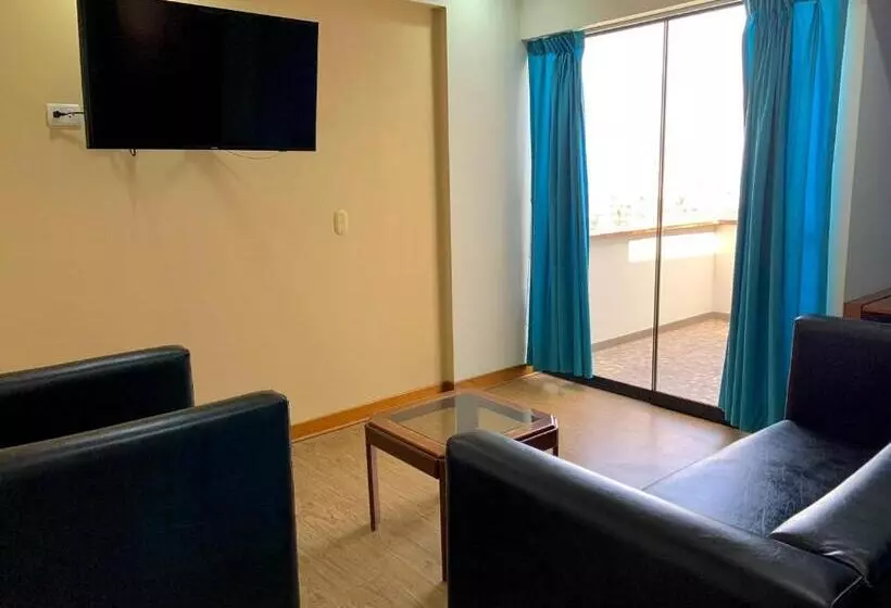 Fotos del hotel Esencia Suites:  9