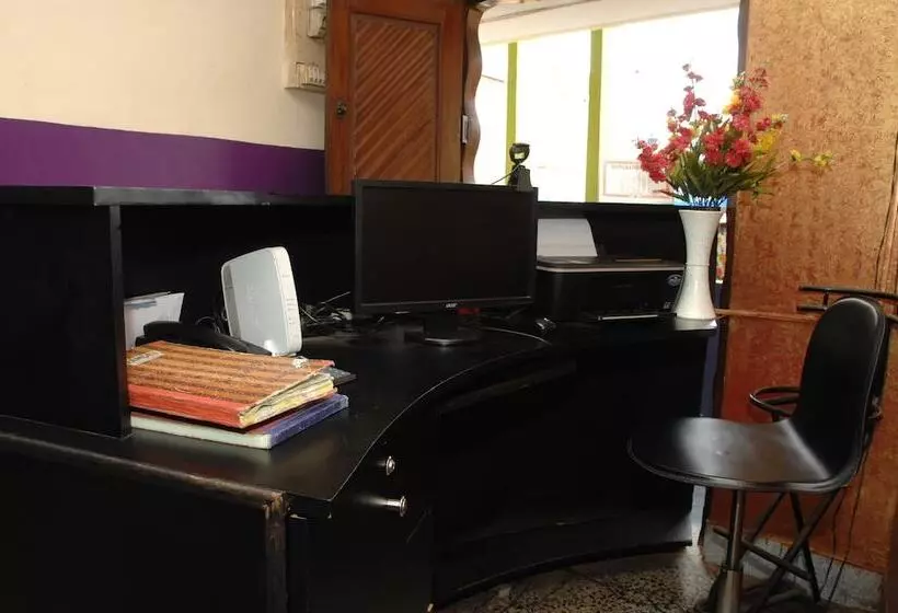 Fotos del hotel Elegant Guest House:  9